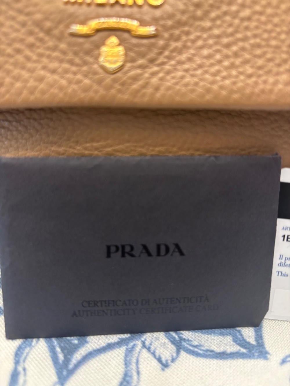 Excellent Condition - Prada Vitello Daino Shoulder bag - Picture 3 of 10
